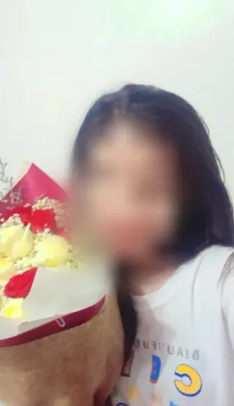 Kira, 23