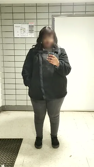 Neele, 35