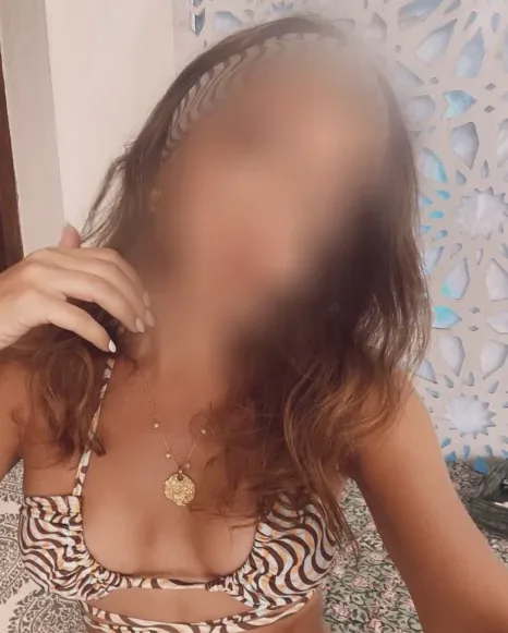 Paula, 20
