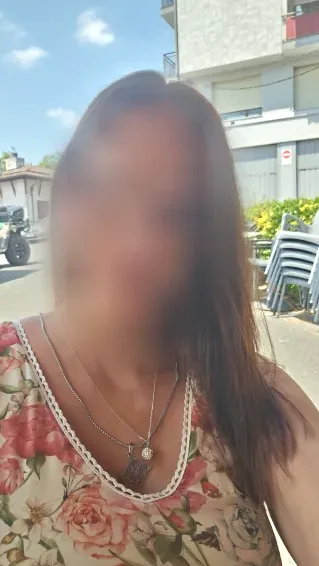 Simone, 39