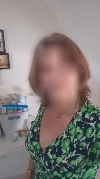 Tanja, 33
